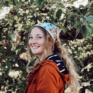 Meet your Posher, Courtney